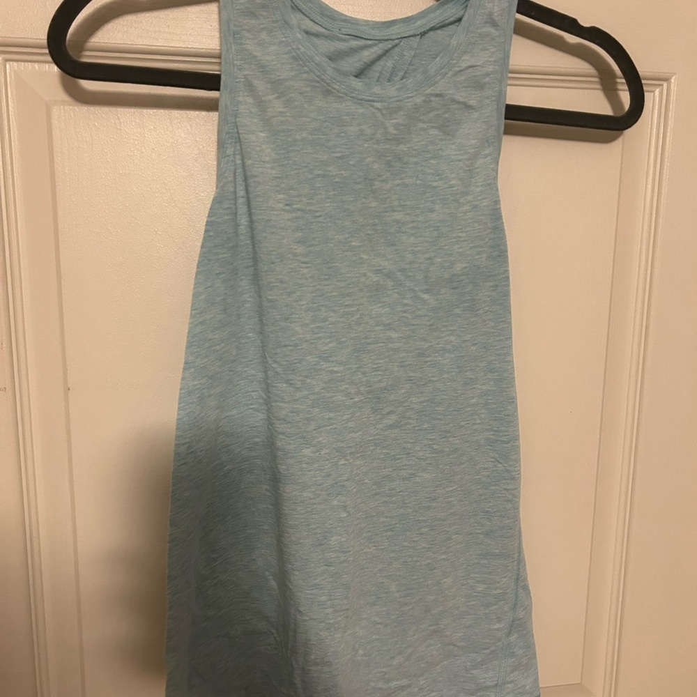 Size xs/s Lululemon tank w/ open back
